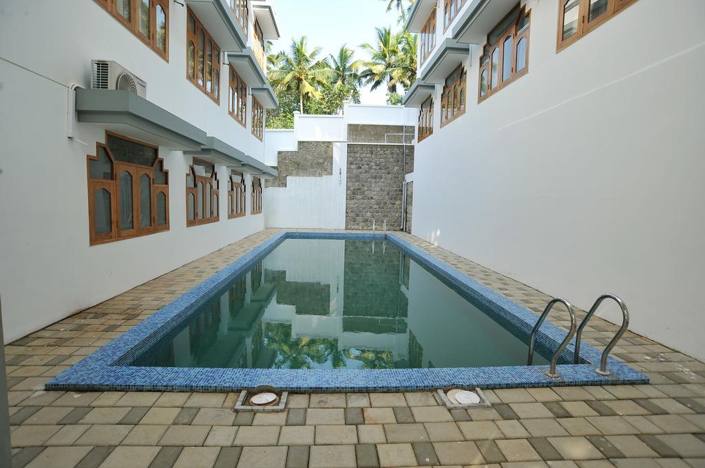Indraprastha Beach Resort Варкала Екстериор снимка