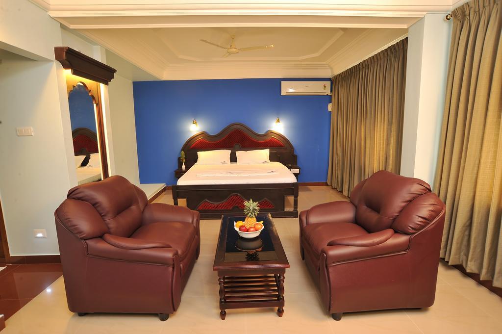 Indraprastha Beach Resort Варкала Екстериор снимка