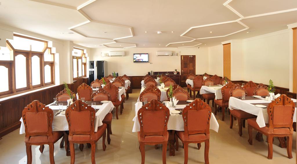Indraprastha Beach Resort Варкала Екстериор снимка